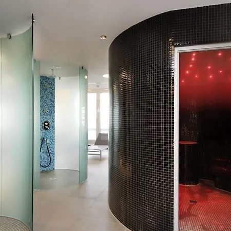 アトランティック コングレス ホテル 4*